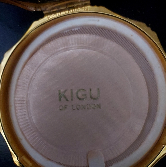 Rare find! KIGU LONDOn 1950 Compact Mrror - Picture 6 of 8